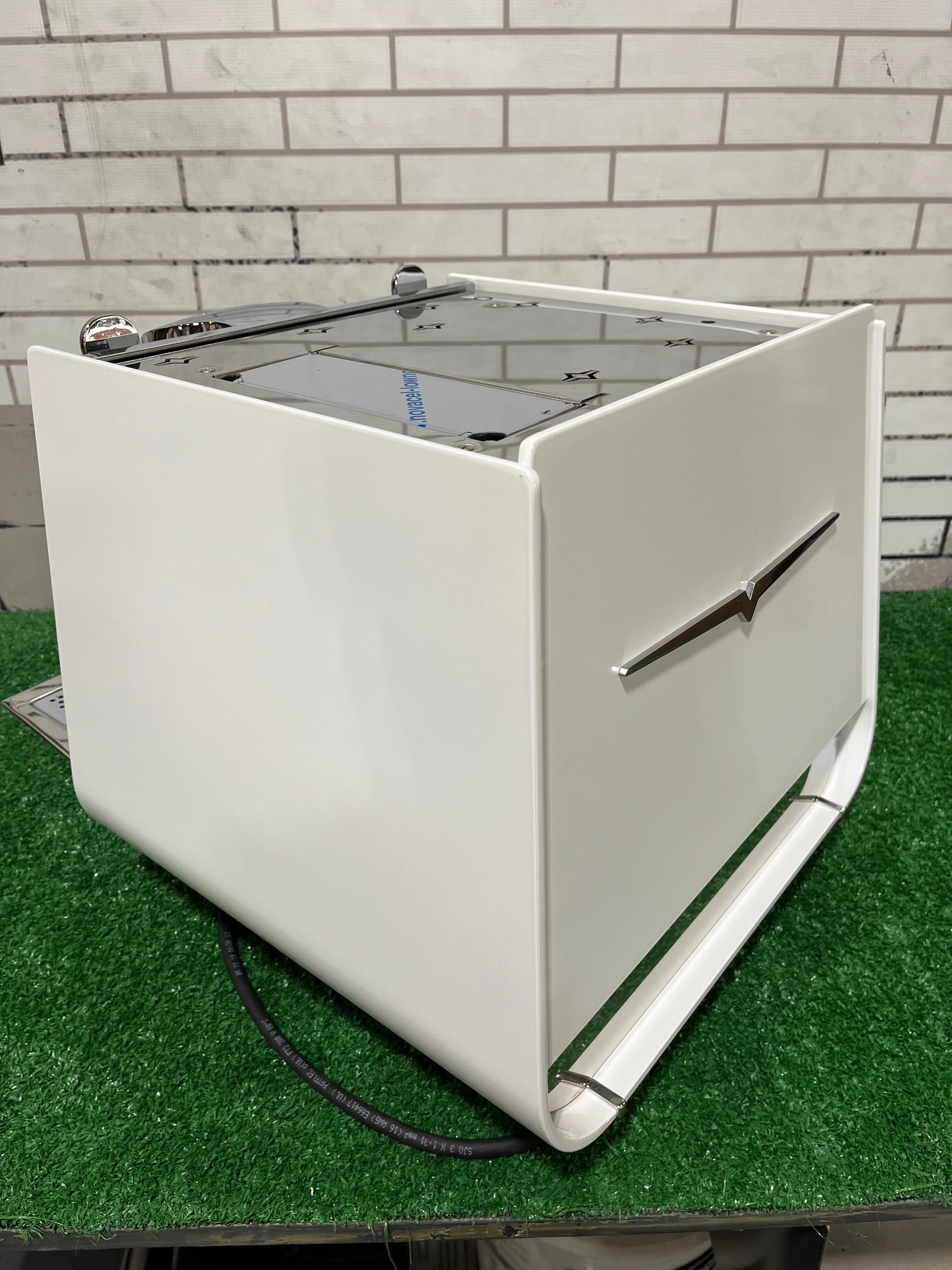 Demo Machine